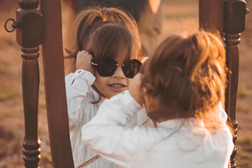 石姓女孩名字打分测试_石若妍起名字打分